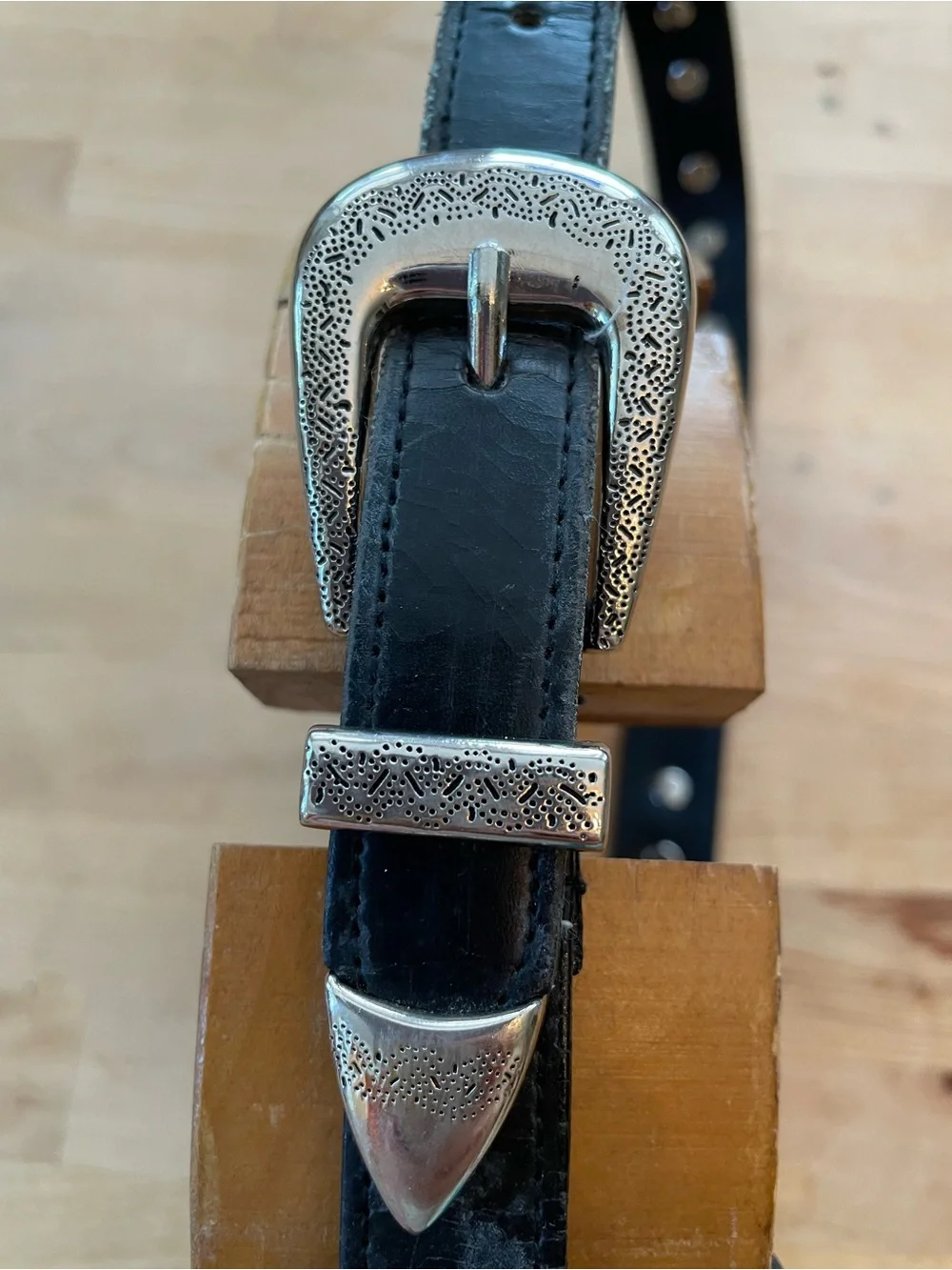 Captiva black leather